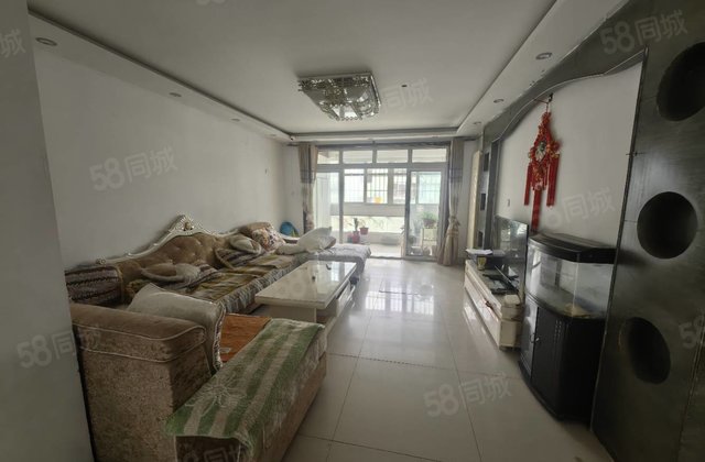 鸿顺花园 南北通透 得房率高 中间楼层 交通便捷 满五