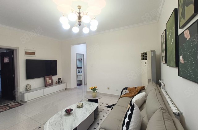 香江 实验 精装婚房 中间楼层 建设路 三室 月亮湾 有钥匙