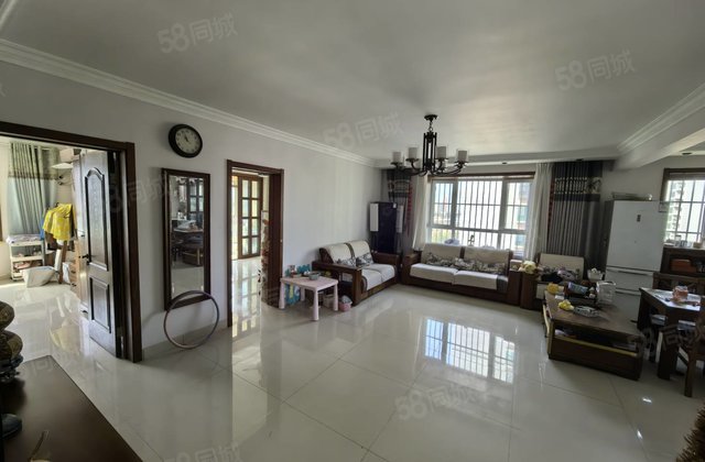 东昌湖北 金柱绿城 边户 可做四室 地暖 南北通透 采光好