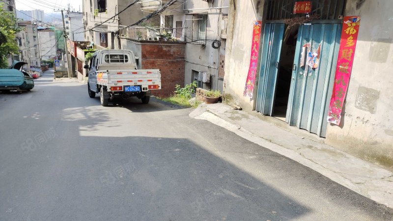 西茶亭村一组小区3室2厅1卫120㎡南19万