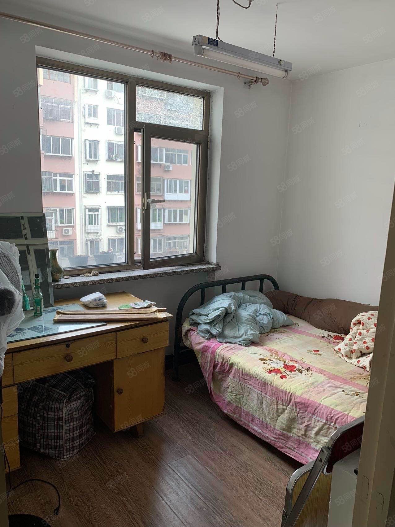 安居里2室1廳1衛(wèi)67㎡南北33萬