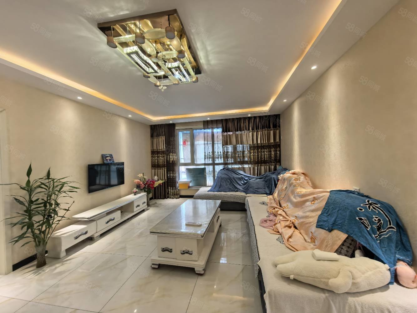 幸福小区3室2厅2卫141㎡南北35万