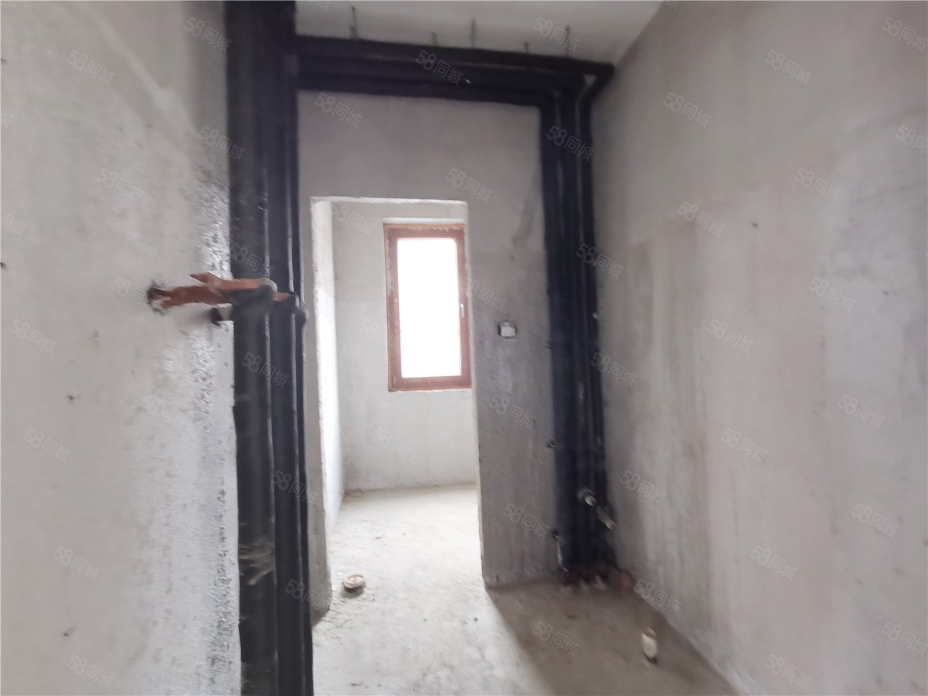 天恒半山世家7室3廳4衛(wèi)414.72㎡南北1550萬