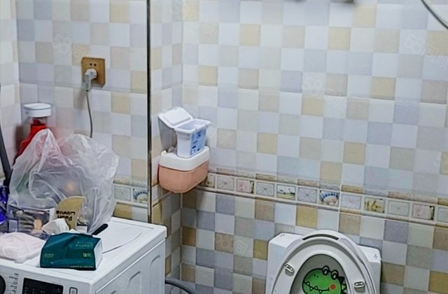 英伦小镇(一期)2室1厅97.8㎡68万二手房图片