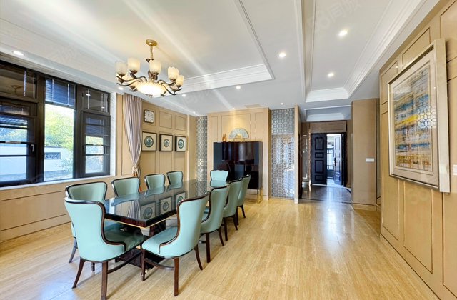 世茂石湖湾(别墅)8室3厅390.73㎡1500万二手房图片