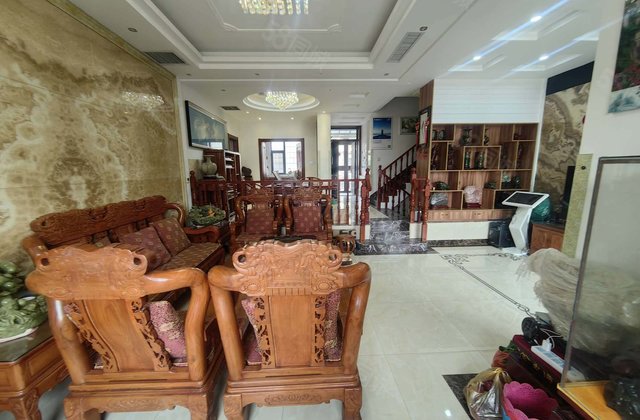 区政府南凤凰工业园翡翠城别墅区送精装双拼带车库送大院子