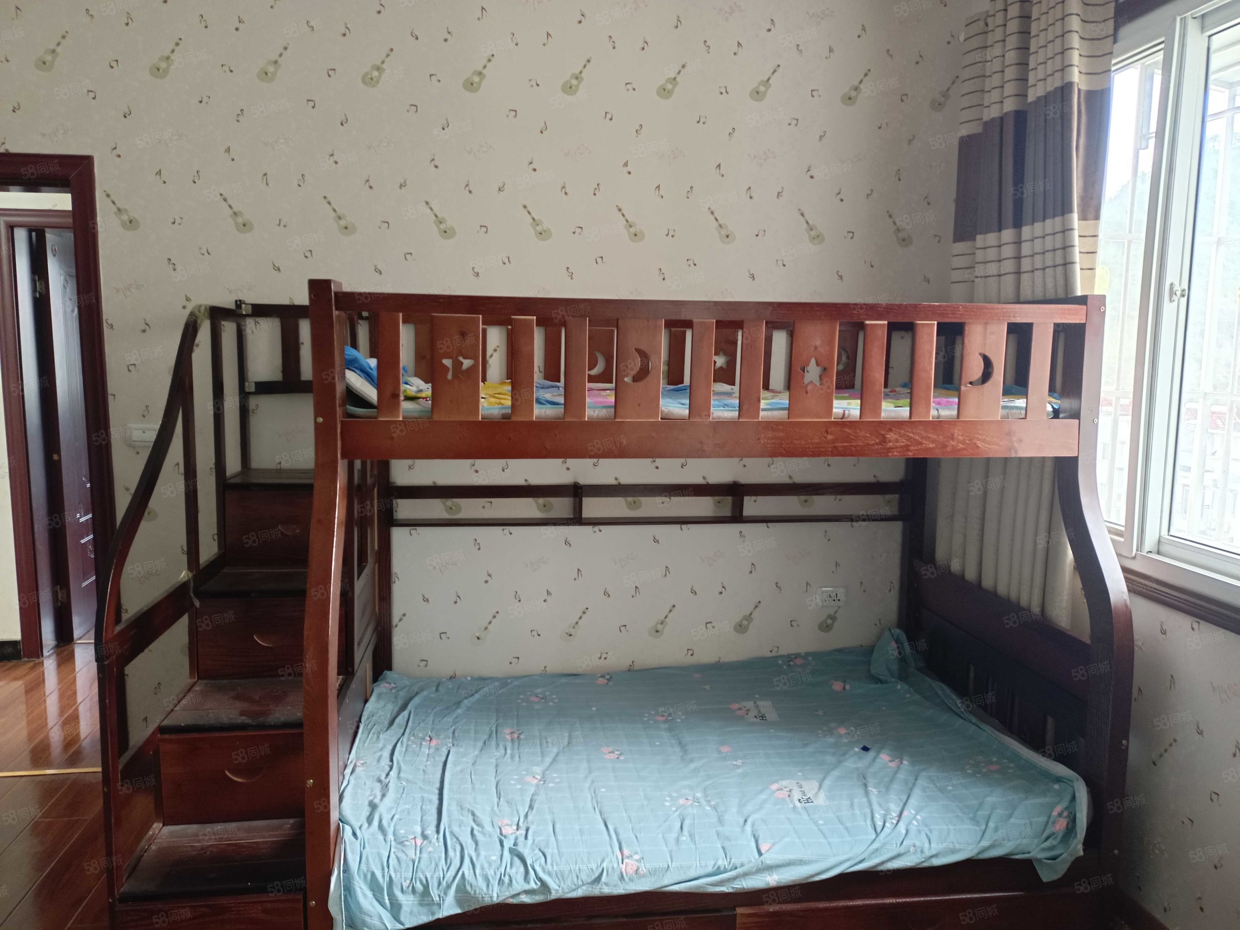 龙腾花园2室2厅1卫105㎡东46.8万