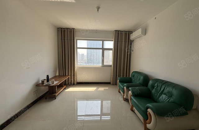 东昌东 中间楼层 东边户  带车位储 免大税  随时看房