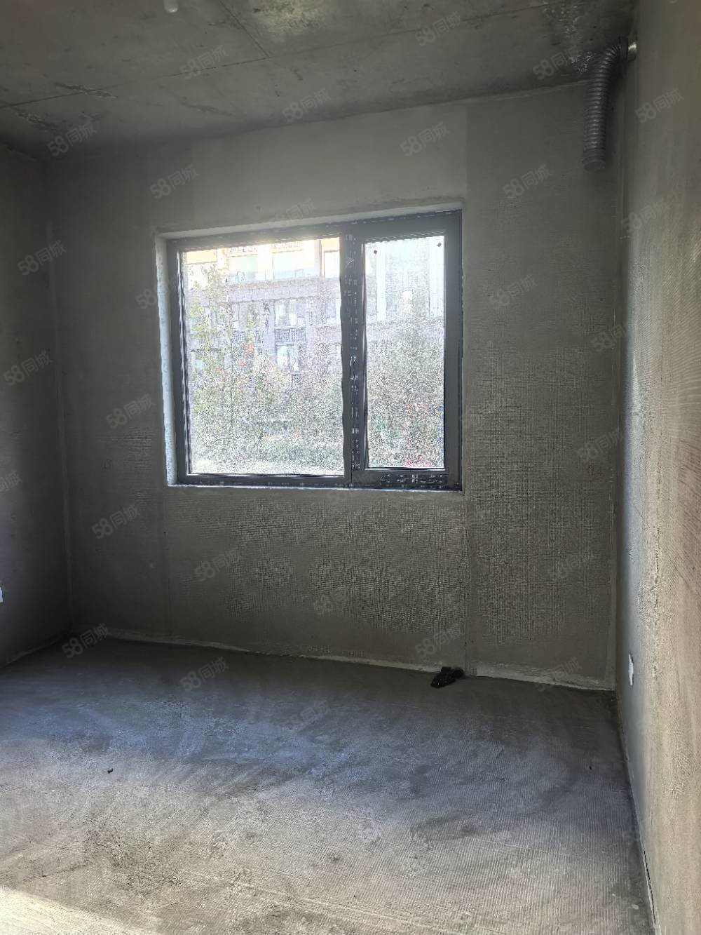 华韵锦园3室2厅2卫140㎡南北98万