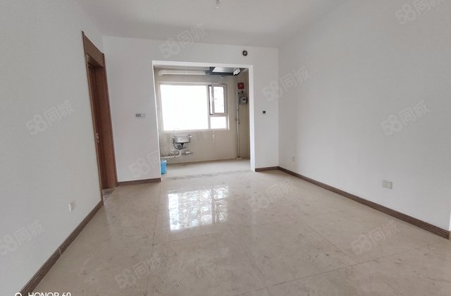 民生11号院，正规商品房  南北通透  双卫格局 ，带储藏室