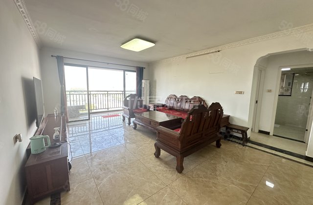 德天国际广场二期3室2厅134㎡70万二手房图片