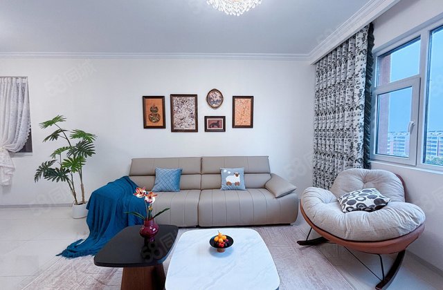 嘉明房东急售 免大税大三室 送储藏室精装修 真实在售 两卫