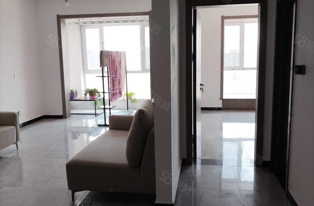 藏龙府邸2室2厅94㎡54万二手房图片