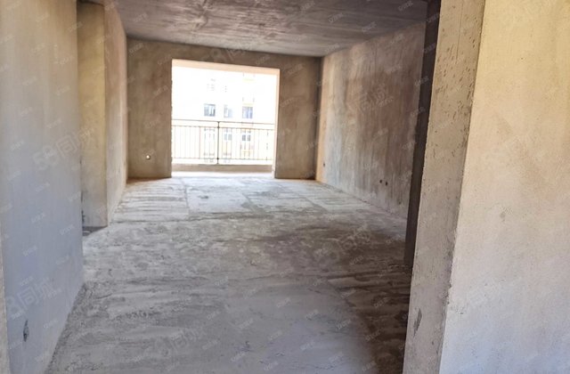 福地华府3室2厅124㎡40万二手房图片