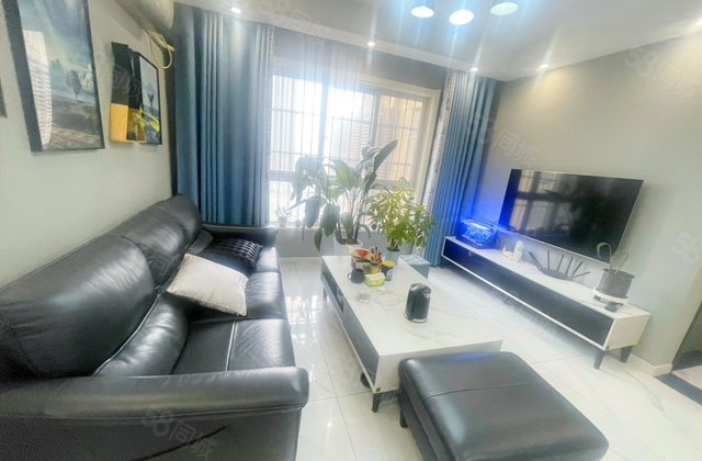 启航佳苑3室1厅95㎡60万二手房图片