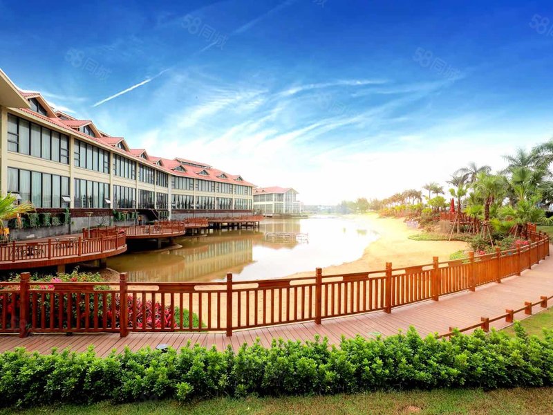 首付30万买北部湾海豚之乡,钦州(滨海山与墅)海边度假叠墅