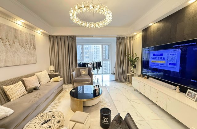 八方小区(C区)4室2厅163.41㎡492万二手房图片