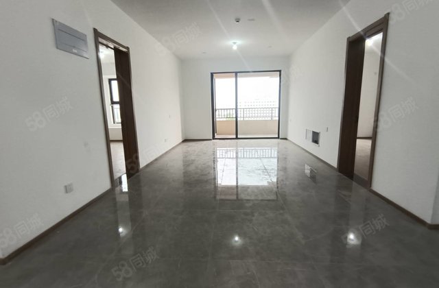 聊大附近，老一中，文轩本部，东关瑞府东边户三叶草双阳台精装房