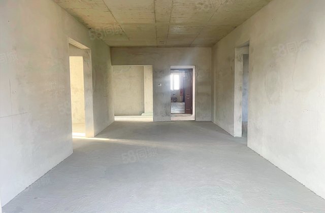 美的君兰江山4室2厅139.9㎡228万二手房图片