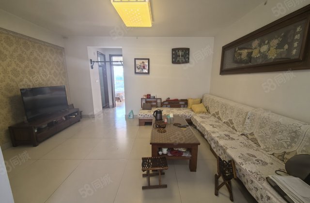 七中门口   旁 正规三室全天采光户型 亚大怡景精装修出门校