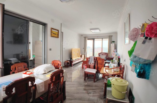 业主诚心急售 学府印象 实验一 三室双卫双阳台 带车位储藏室