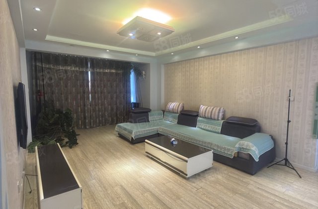 创业城碧云花园3室2厅140㎡73万二手房图片