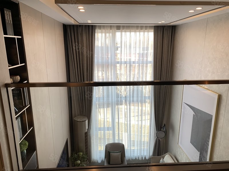 大东区国瑞熙悦58p复试35w左右 东北马路地铁口 交通便利