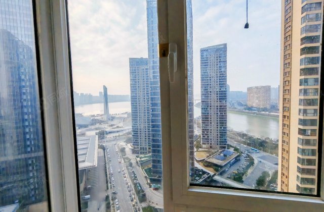 北辰三角洲奥城C2区3室2厅128.31㎡138万二手房图片