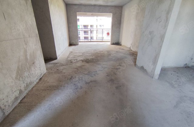 海能龙福郡4室2厅138.65㎡53.8万二手房图片