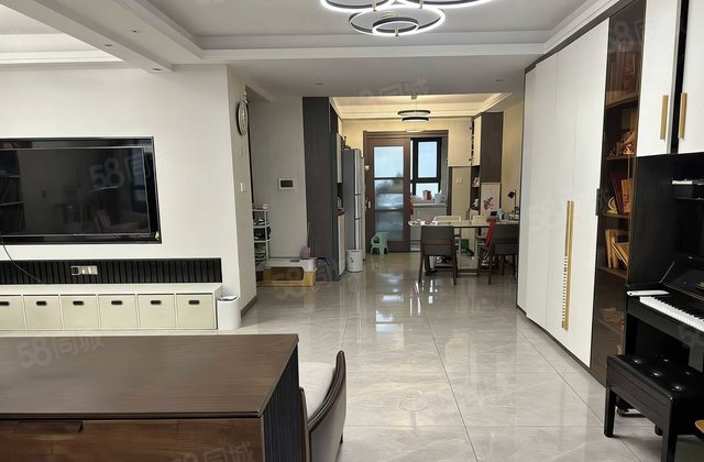 诚信出售 裕昌莲湖新城南区(1 8号楼) 双卫格局 真实有效