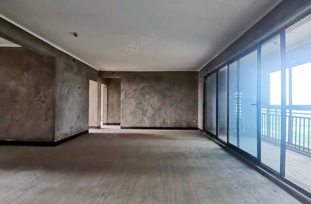 御璟湖山璟樾4室2厅127.32㎡102万二手房图片