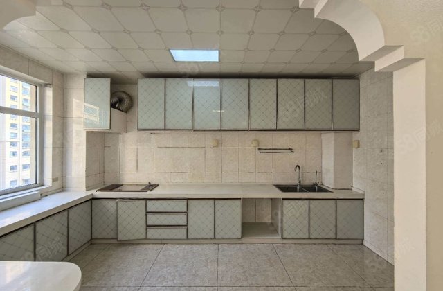 孟达国际新城A3区 精装修 双卫 商品住宅 带电梯 南北通透