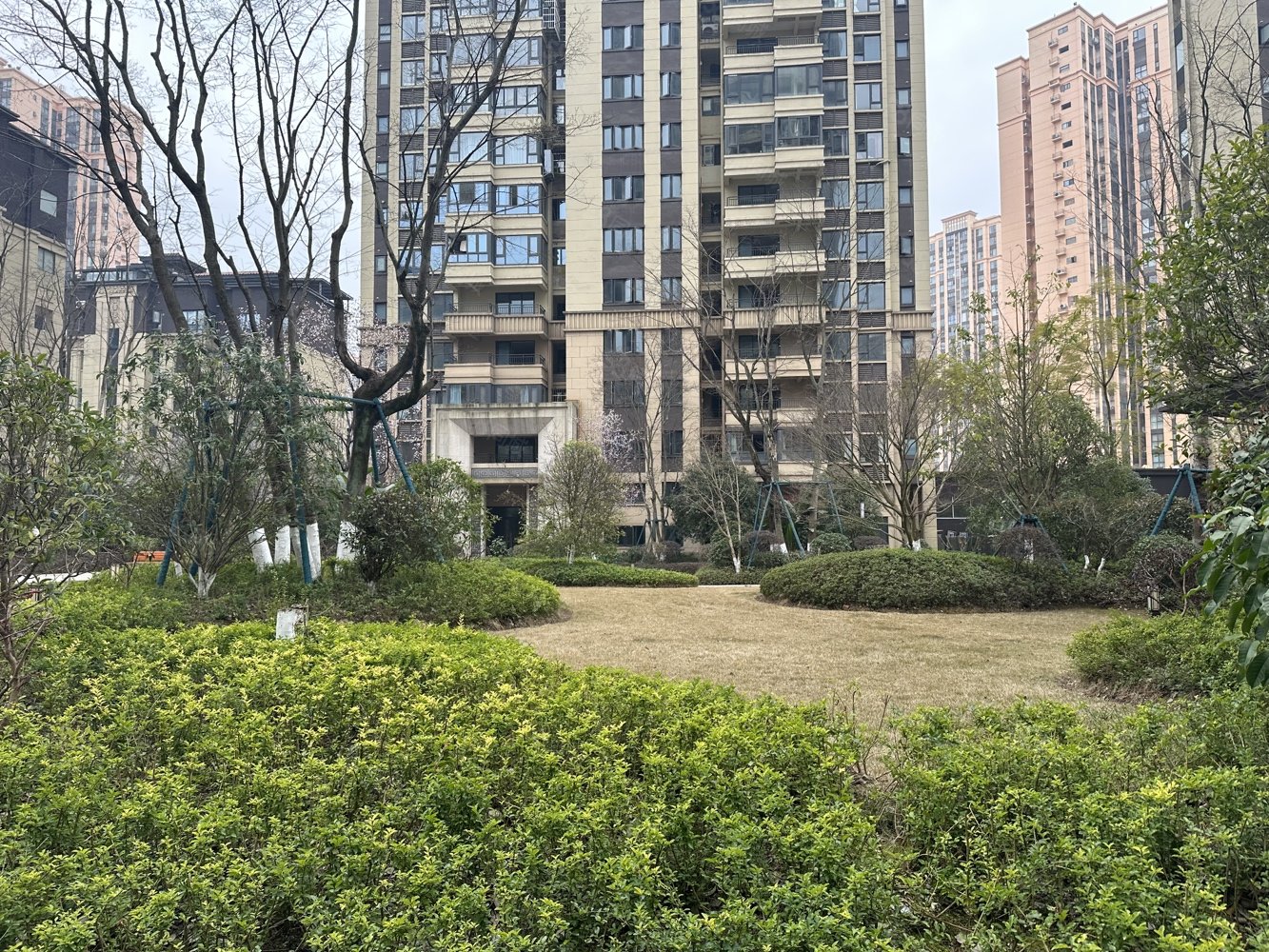 蓝光雍锦半岛3室2厅2卫103㎡南北89.8万