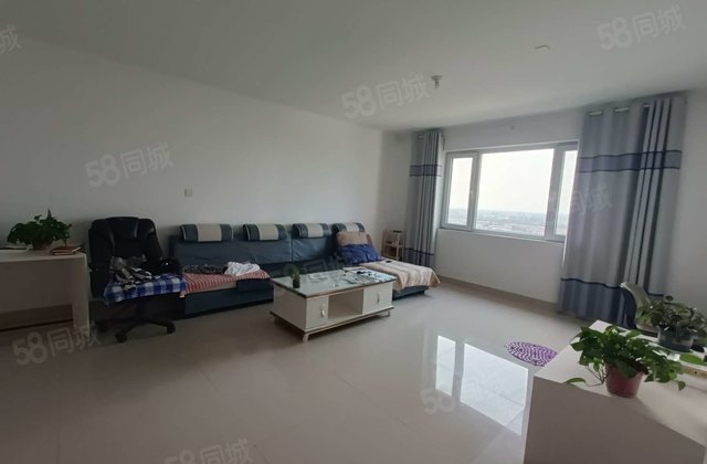 诚心出售泰和园冯庄小区 价格可谈三室 电梯好楼层 有证可按揭