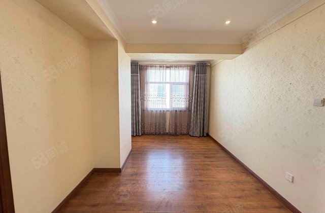 滨河公寓3室2厅126㎡93万二手房图片