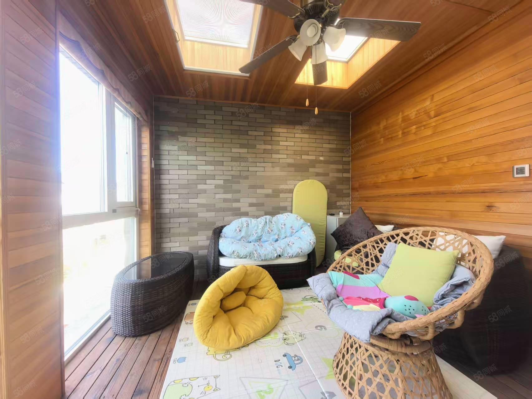 天鵝堡4室3廳4衛(wèi)247.03㎡南北830萬