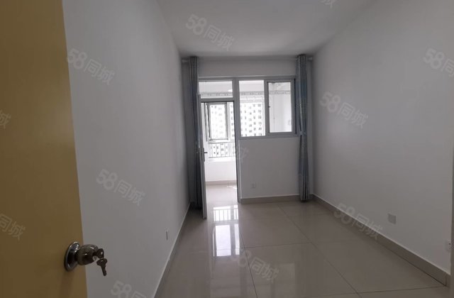 上文轩 羡林苑 两室两厅 楼层好 带储藏室 可按揭