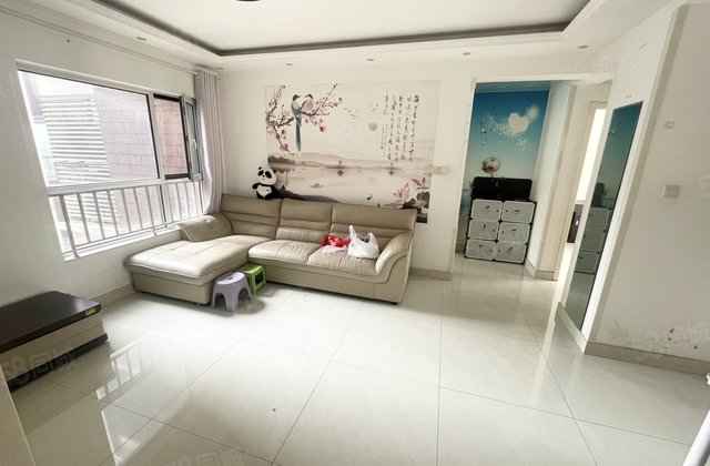 昌润莲城 莲湖新城旁 水岸花语 总高18小  层 三室两卫