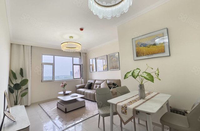 房东急售 精装修 送车位 储藏室 诚心出 好楼层的 保证真实