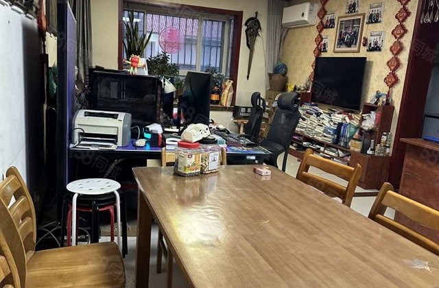 翡翠城  一楼带60平院 带储带车位  满五    随时看房