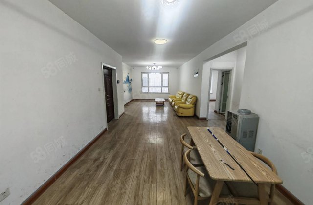 新一中大四居，元宝户型，好楼层，非常捡   送车位储藏室急售