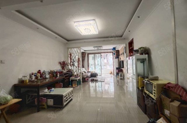 老东昌附近电梯房~带车位储藏室~周边配套齐全~看房方便有钥匙