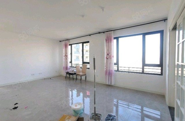 百合新城观景房，边户好楼层，带车位储藏室，随时可以看房