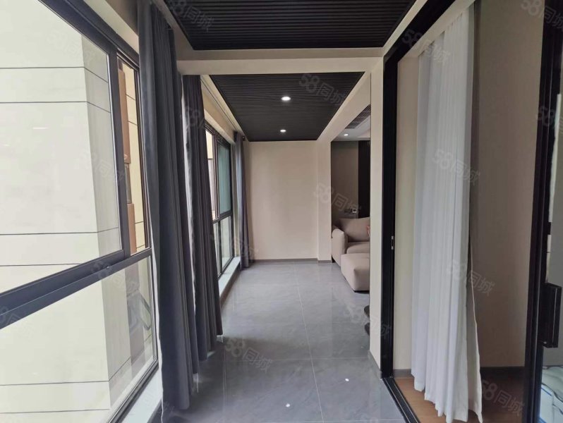 南湖丽景88平带观景双阳台豪装三室二厅二卫户型方正南北通透!