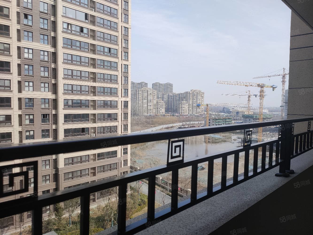 富园崇文府3室2厅2卫117.6㎡南119.8万