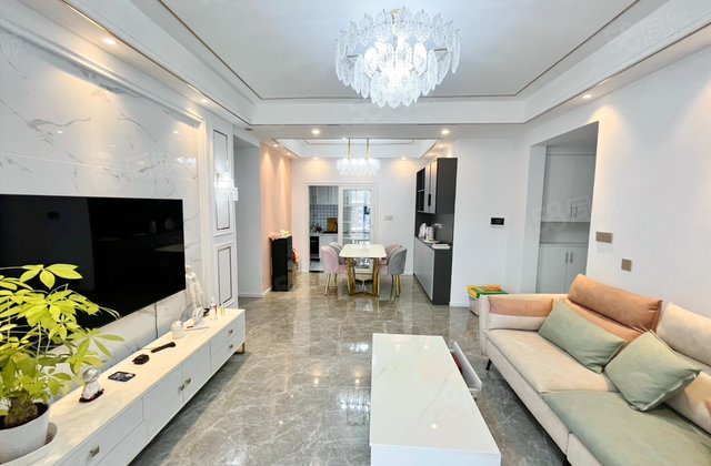 华侨凤凰国际城3室2厅104㎡102.4万二手房图片