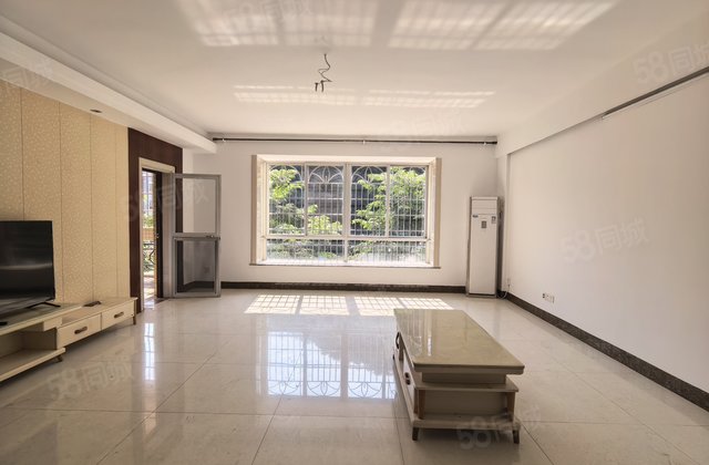 财富新城4室2厅176㎡98万二手房图片