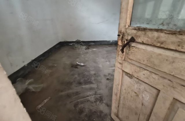 老国税局家属院3室2厅100㎡36万二手房图片