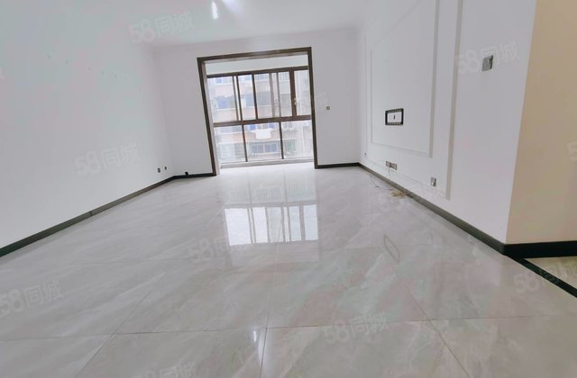 八二一小区3室2厅116㎡86万二手房图片