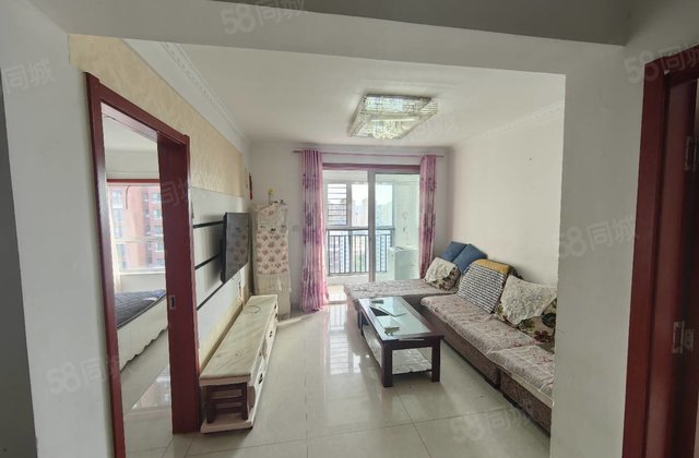 水岸花语，两万即可办理入住，房东急售。送储。有钥匙